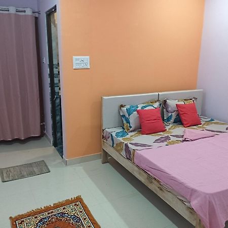 Kedar Guest House Ayodhya Exteriör bild